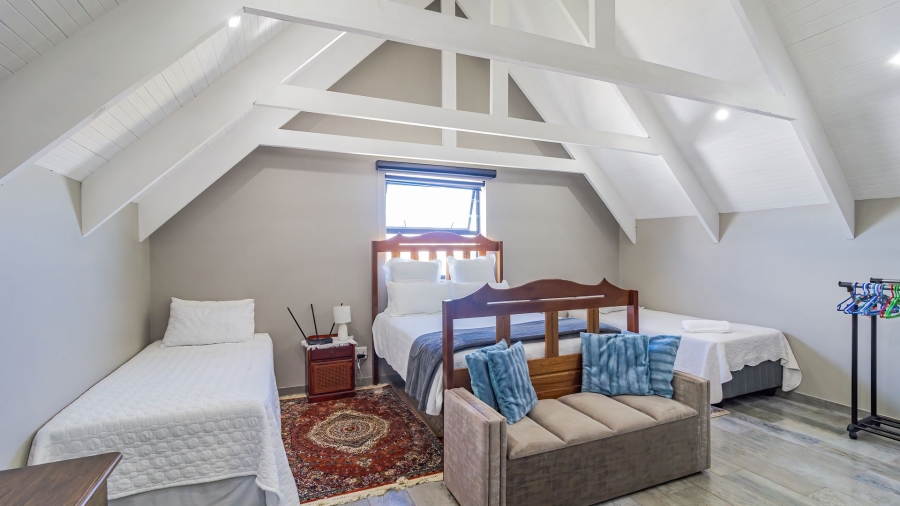 10 Bedroom Property for Sale in Jacobsbaai Western Cape
